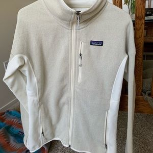 Women’s Patagonia zip up jacket